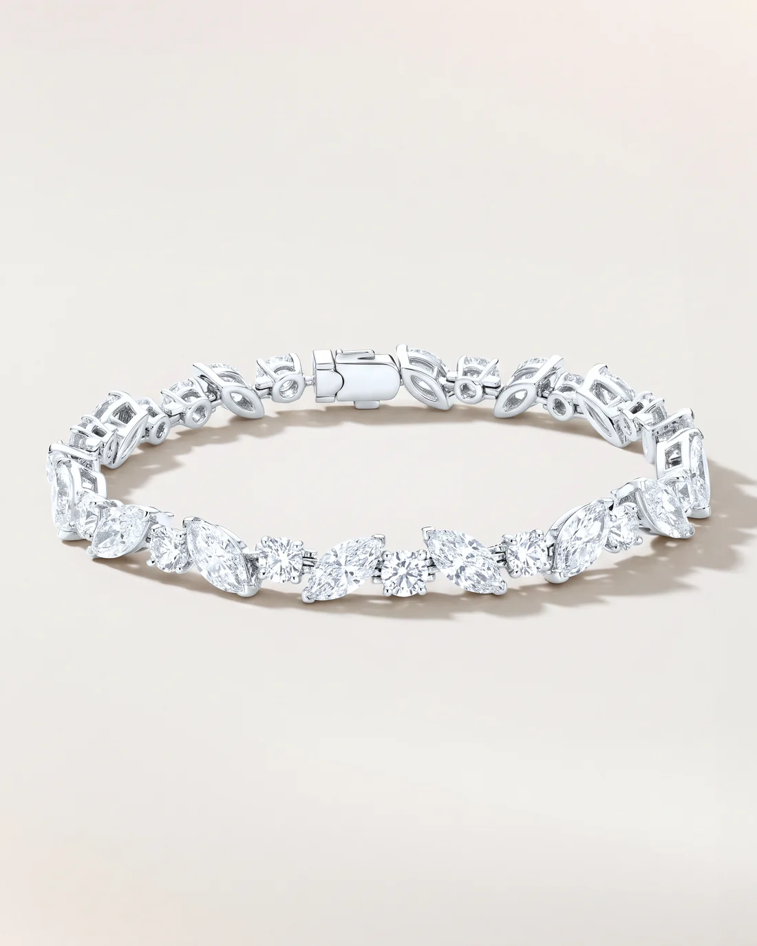 ORTIGAS Fancy Cut Line bracelet, front view