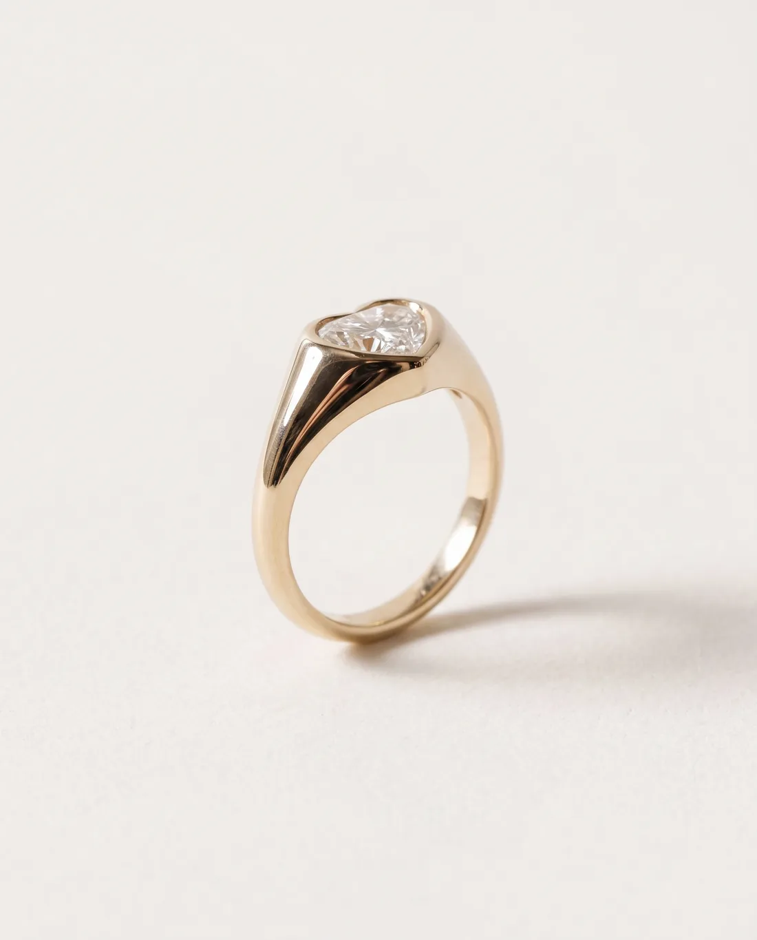 ORTIGAS Heart Signet ring, three-quarter view